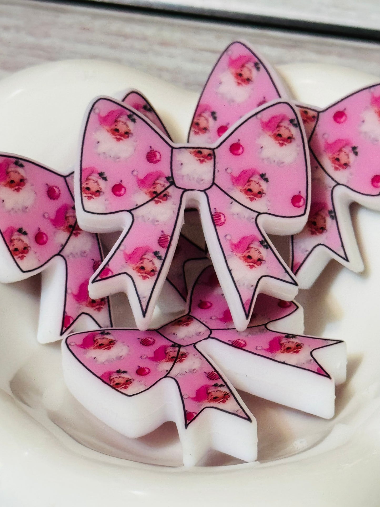 Santa Claus Silicone focal Bow glow in the dark bead-1