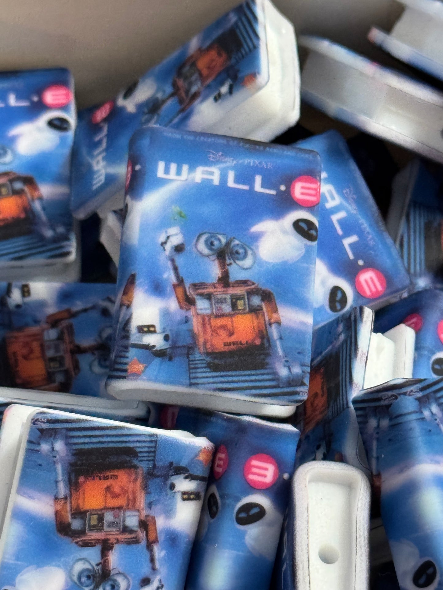 Wall-ee silicone focal book bead custom-1