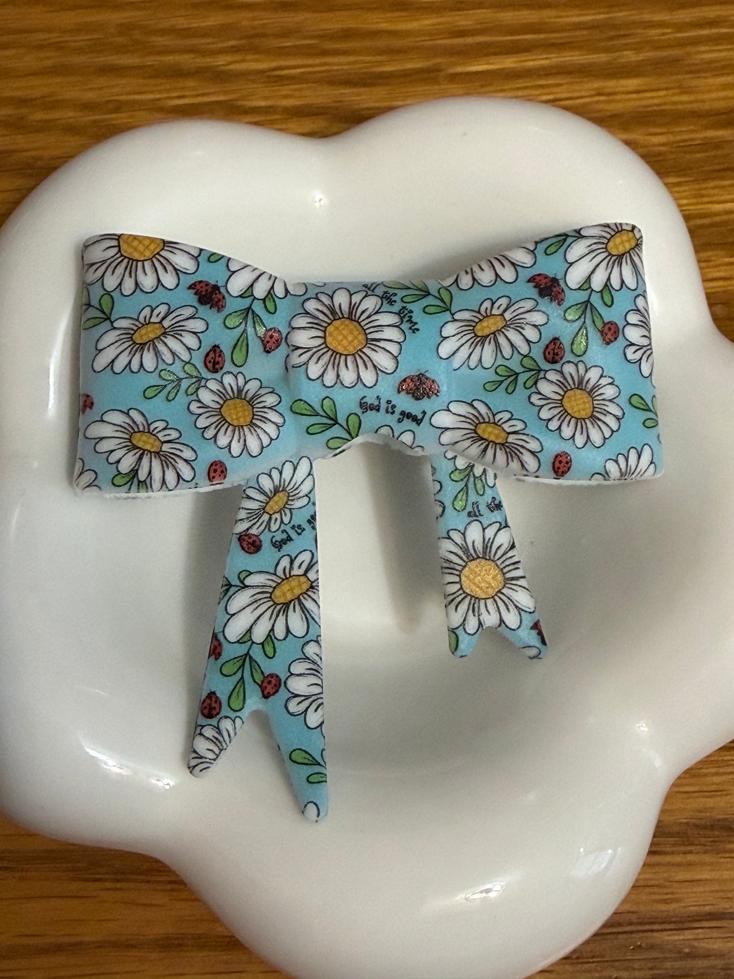 Daisy Large Silicone Bow Bead-1