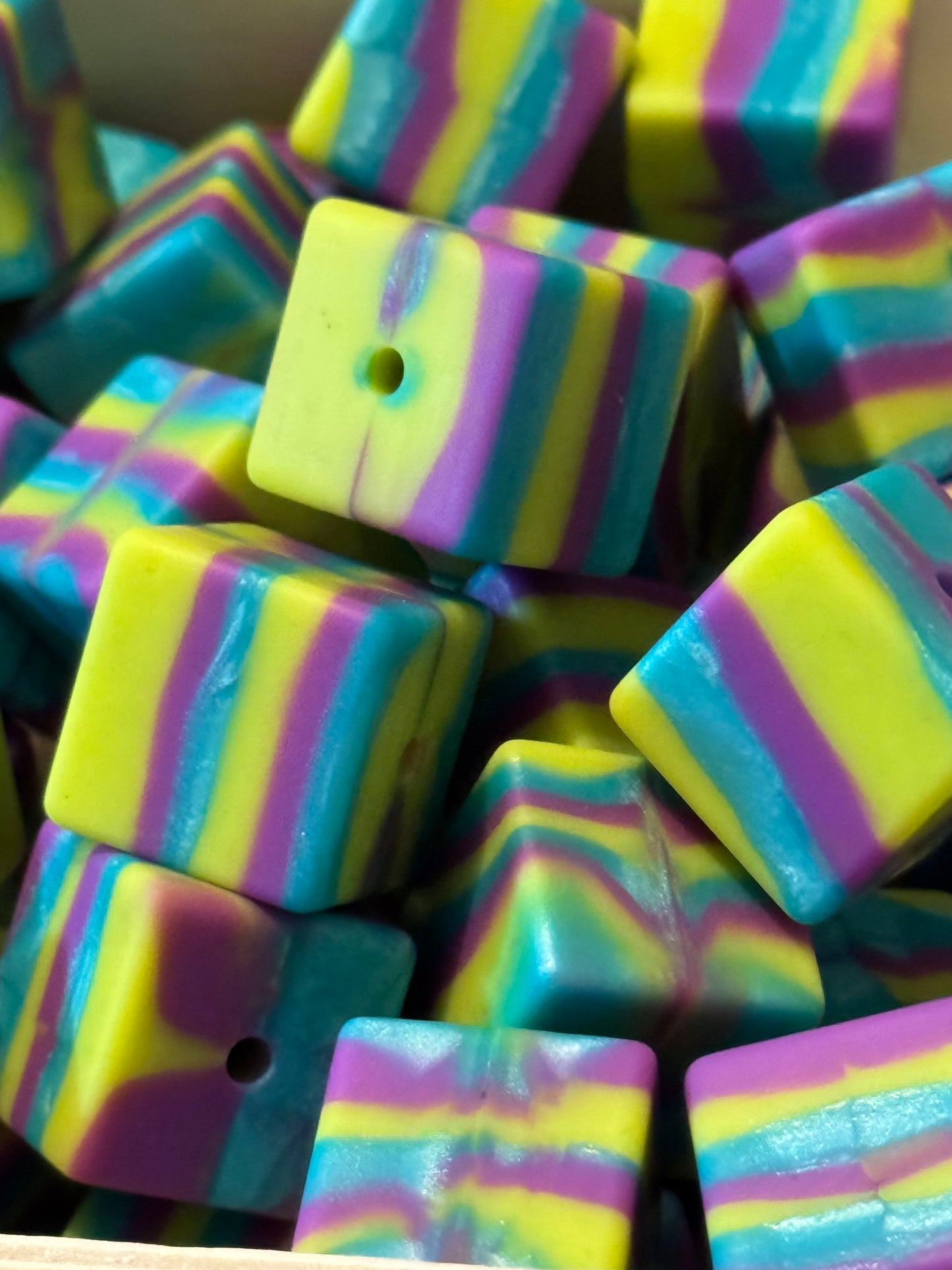 Lime Sherbet Swirl square silicone bead-1