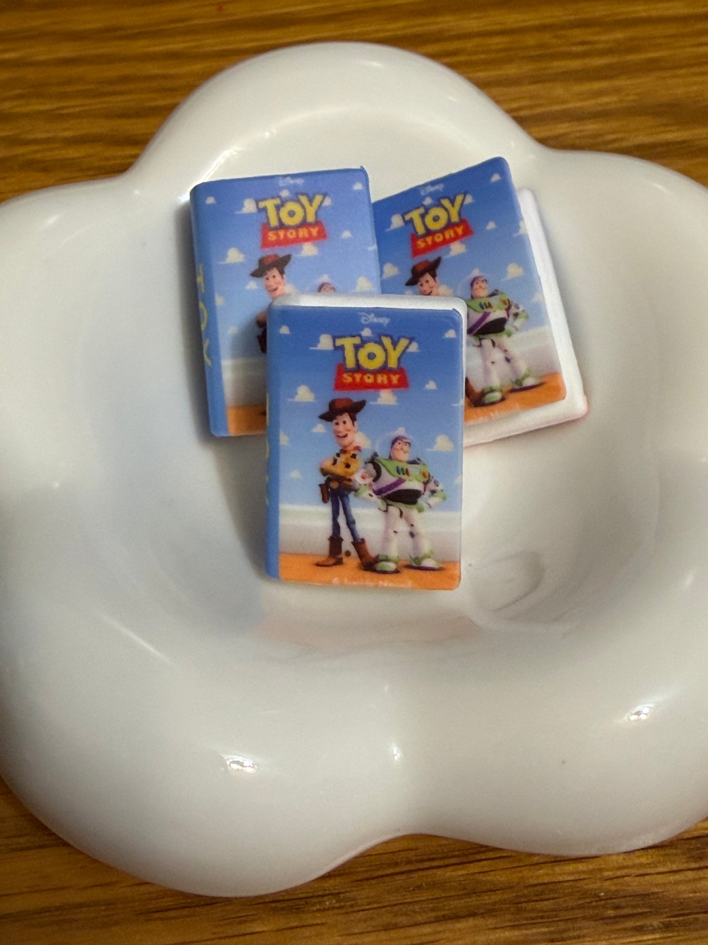 Toys and story book silicone bead -1