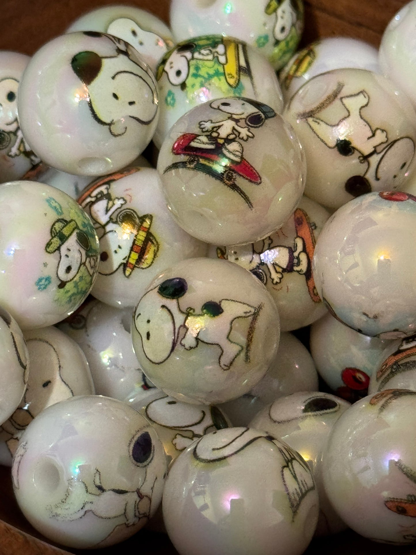 Snoopy-e Acrylic 16 mm beads pack of 10
