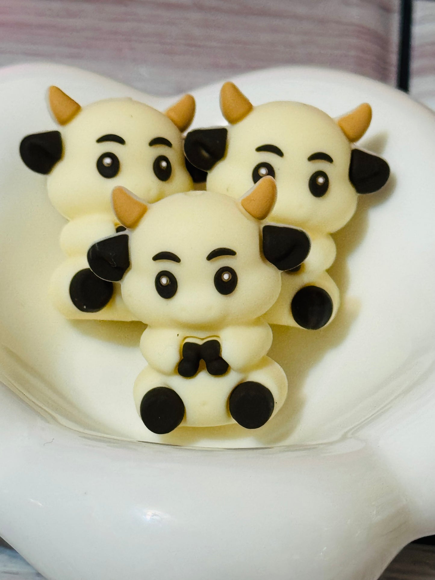 Little Bull Cow Silicone focal bead -1