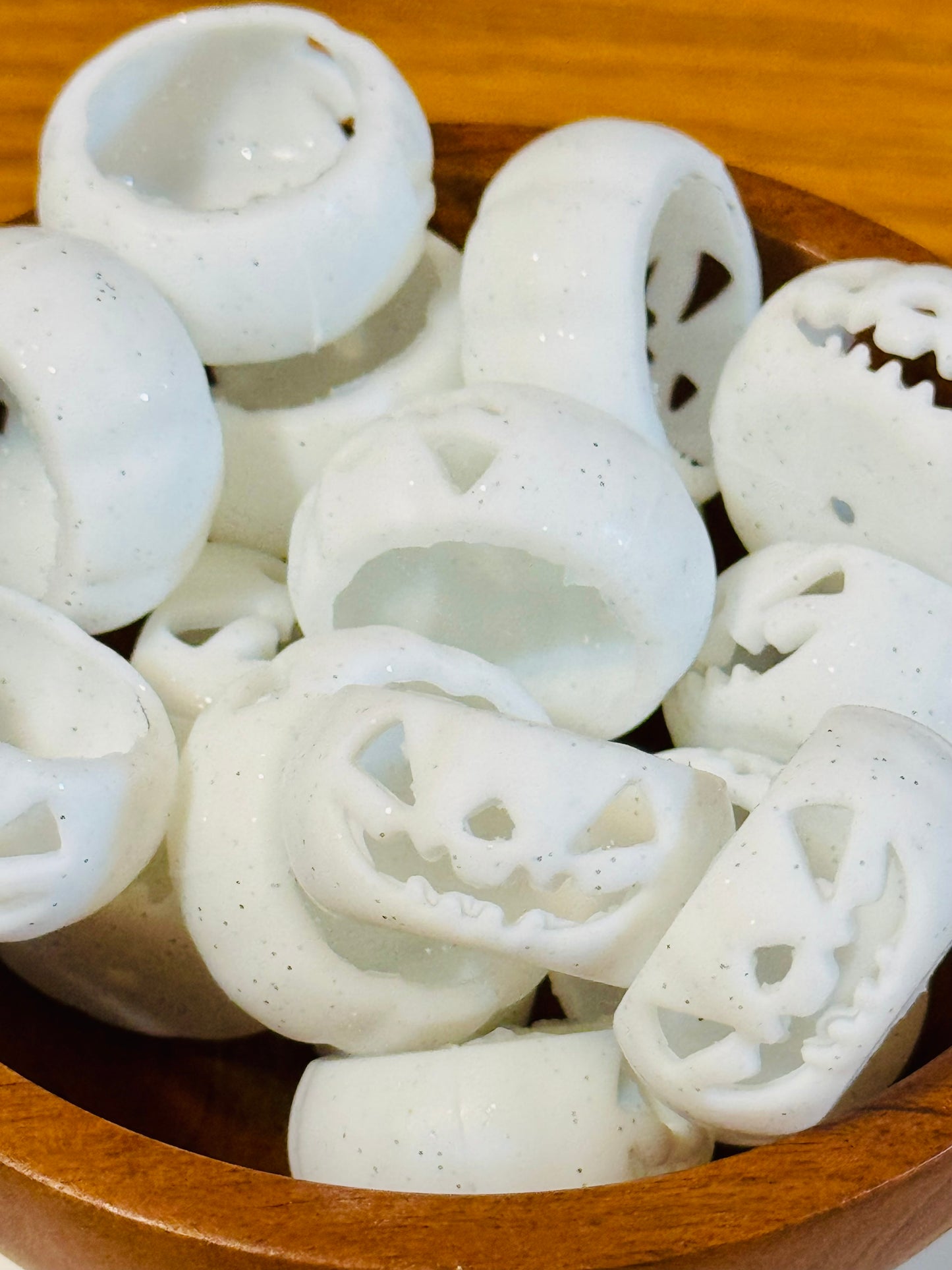 White Glow in the dark glitter pumpkin silicone focals-1