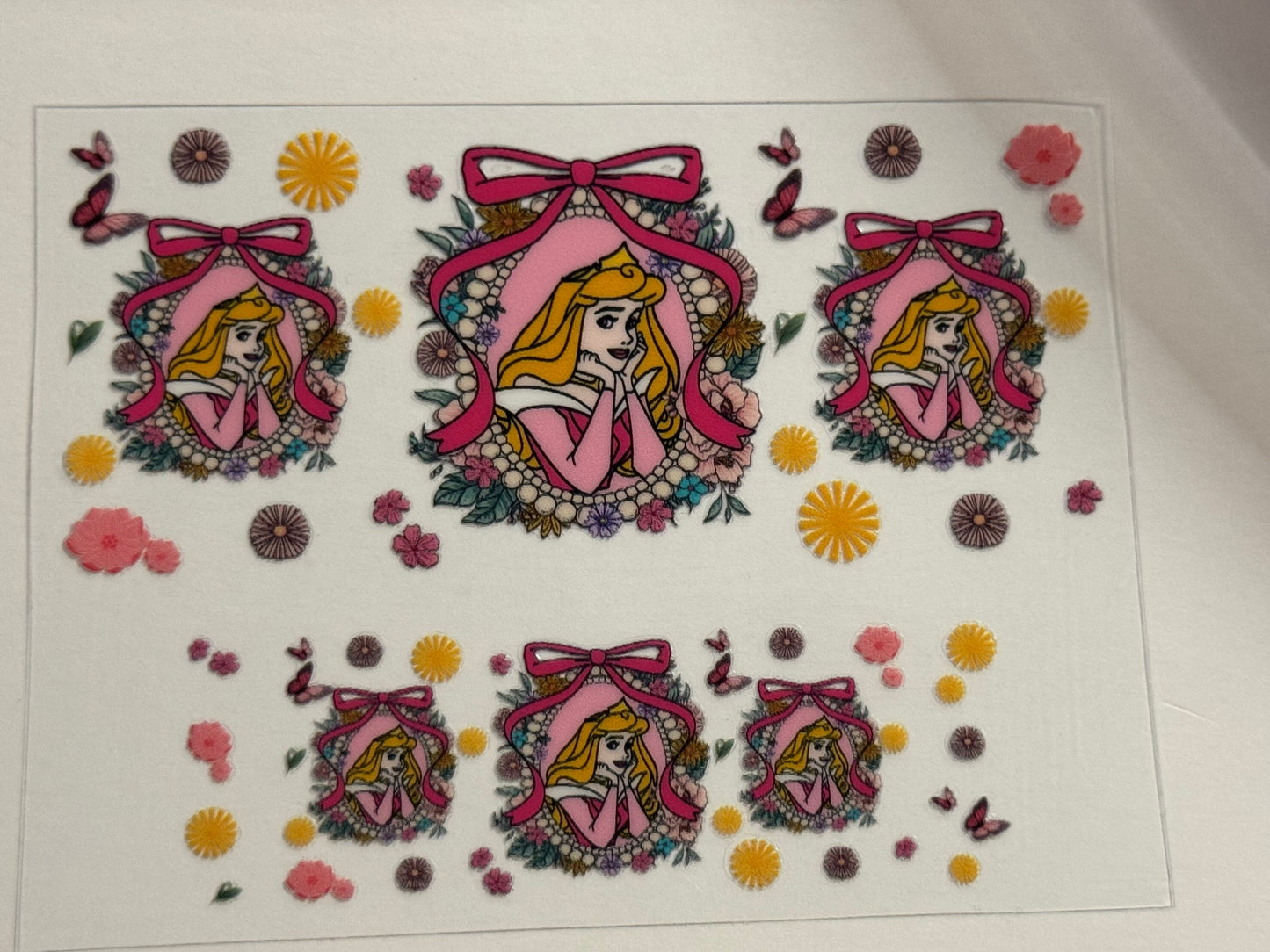 Beauty & Bows DTF for mini tumblers