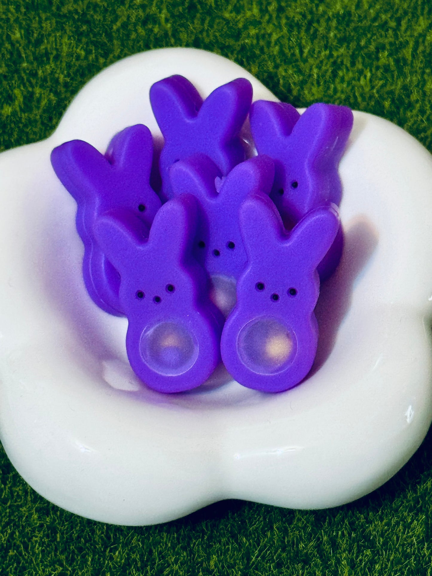 3D Bunny Shakers Purple Silicone Focal beads -1