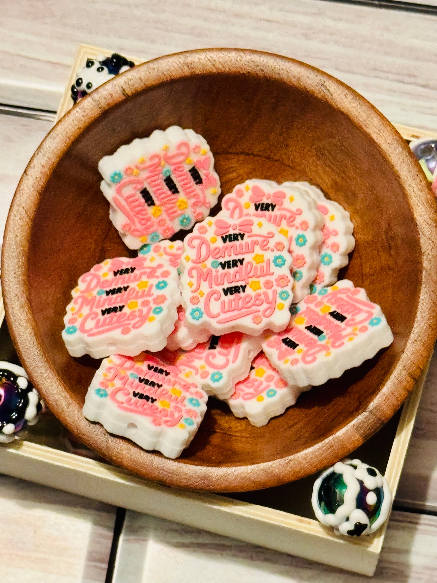 Very Demure Very Mindful Very Cutesy White Silicone Focal Bead -1