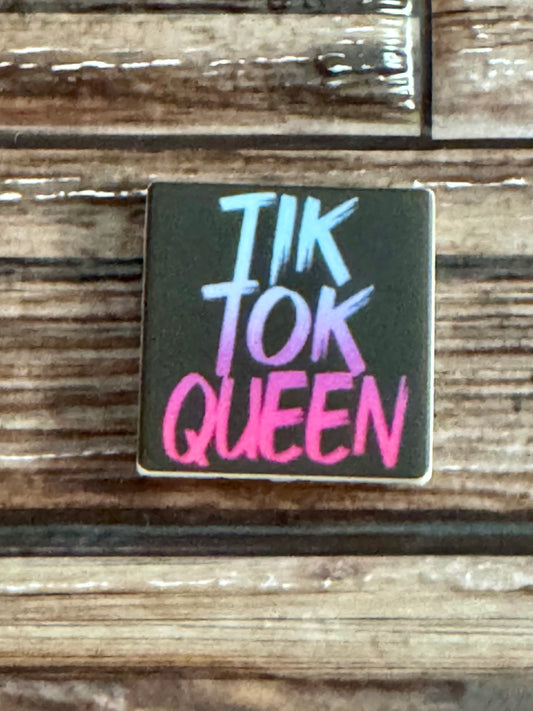 Tik tok Queen Silicone focal bead