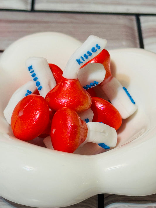 3D Custom Opals Kiss Silicone Focal Bead-1