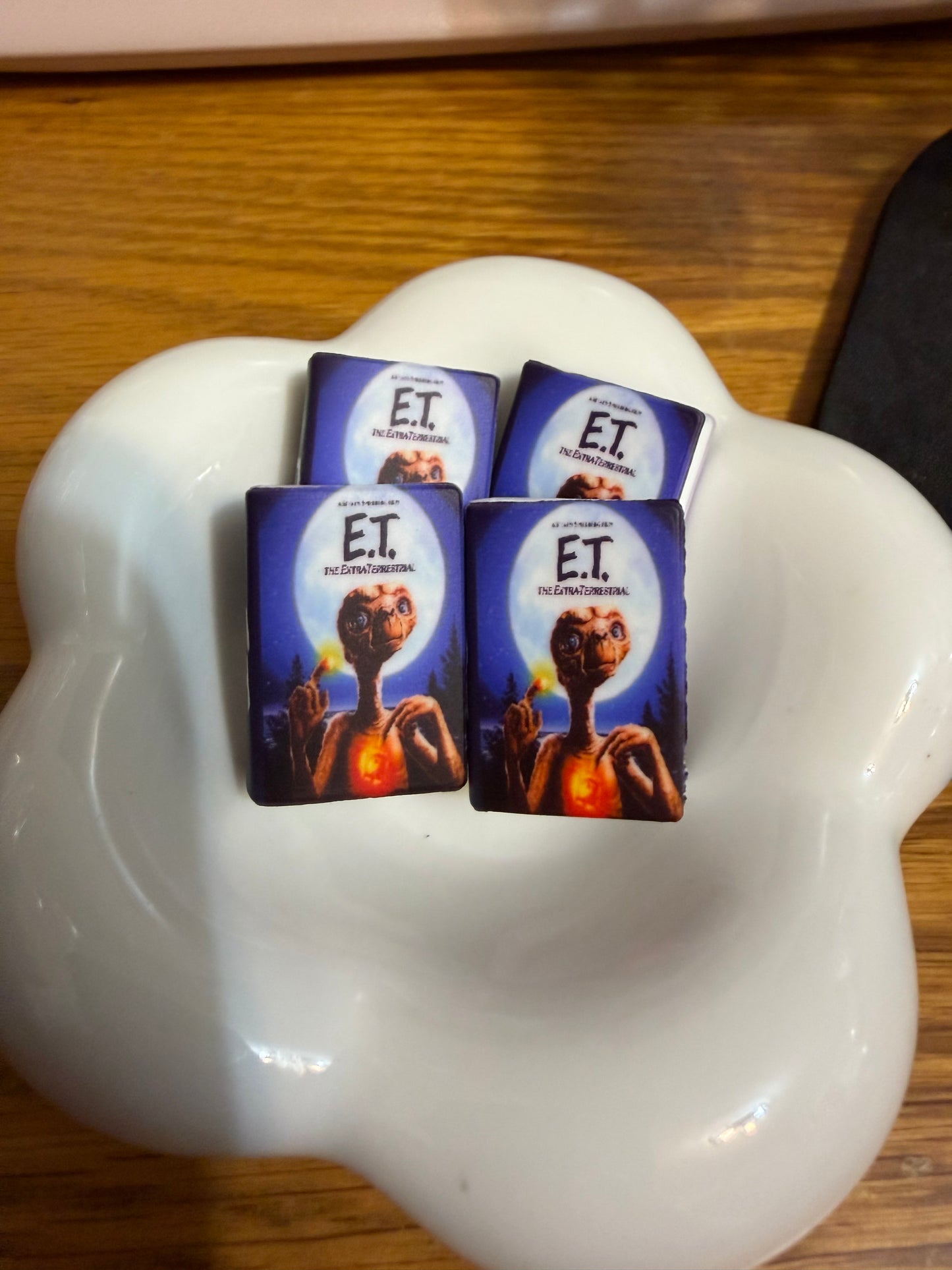 ET Alien Silicone Book Focal Bead -1