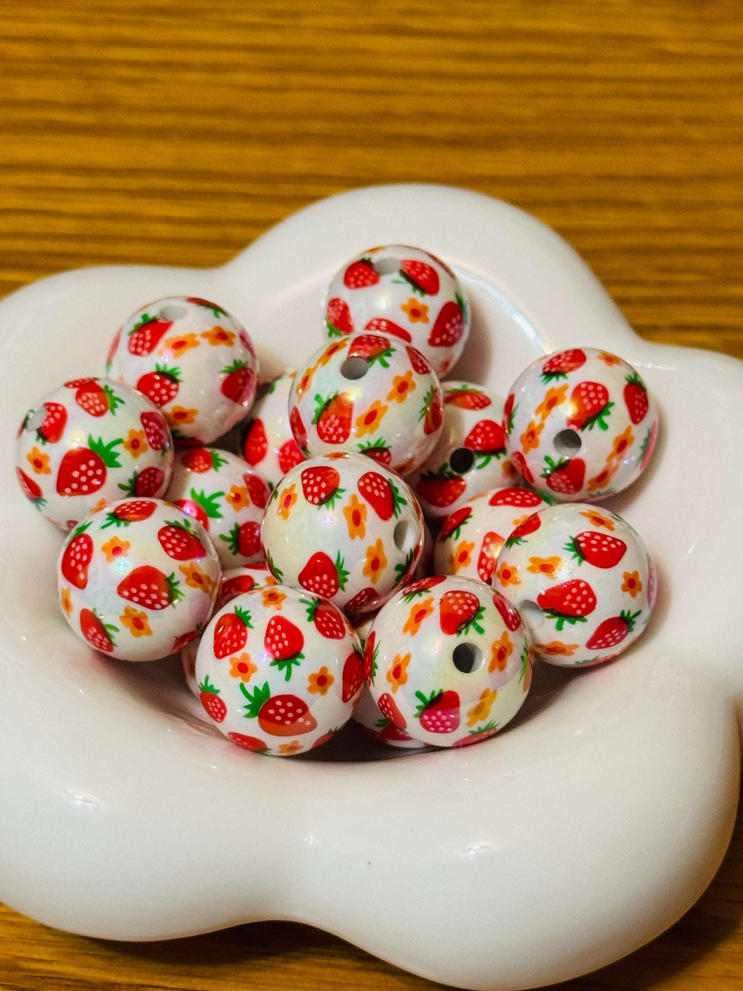 Acrylic UV Strawberries 16mm beads- 10 pack