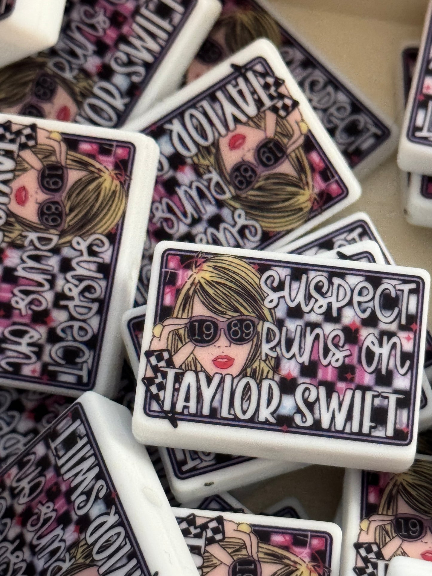 Suspect runs on Taylor custom silicone focal bead-1